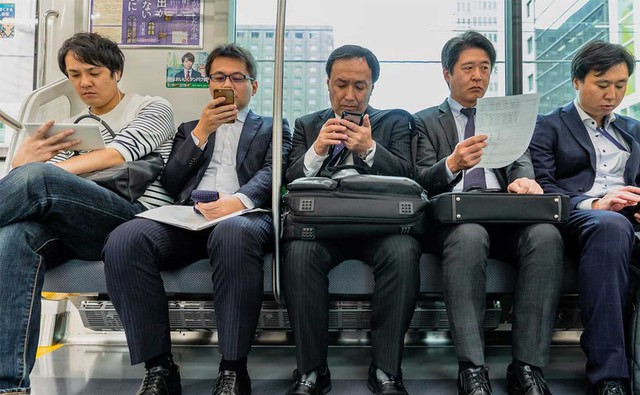 Có hơn 20 tỷ tiền tiết kiệm, người đàn ông nghỉ hưu sớm đã phải quay lại tìm việc sau 6 tháng từ một sự cố - Ảnh 2. Có hơn 20 tỷ tiền tiết kiệm, người đàn ông nghỉ hưu sớm đã phải quay lại tìm việc sau 6 tháng từ một sự cố - Ảnh 2.