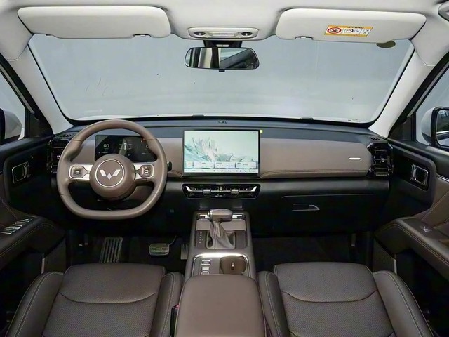 SUV 7 chỗ gi&aacute; 238 triệu đồng , lựa chọn tuyệt vời cho gia đ&igrave;nh tiết kiệm - Ảnh 3.