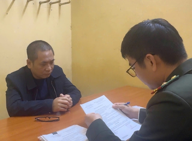 Khởi tố Hiệu trưởng trường Cao đẳng Du lịch Hà Nội vì lạm dụng chức vụ - Ảnh 2. Khởi tố Hiệu trưởng trường Cao đẳng Du lịch Hà Nội vì lạm dụng chức vụ - Ảnh 2.