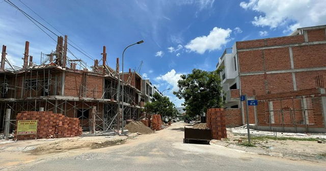 Tin sáng 16/12: Bác sĩ cúi đầu trước quyết định của gia đình có người thân chết não; Thay đổi quan trọng của chính sách tiền lương từ 1/1/2026 - Ảnh 5. Tin sáng 16/12: Bác sĩ cúi đầu trước quyết định của gia đình có người thân chết não; Thay đổi quan trọng của chính sách tiền lương từ 1/1/2026 - Ảnh 5.