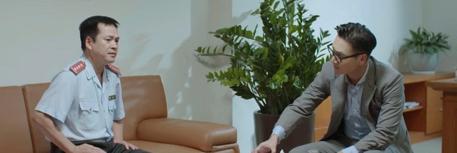 Thiệu lấy sự nghiệp của Viện Phó viện kiểm sát Hằng Thu để đe dọa Chấn - Ảnh 3. Thiệu lấy sự nghiệp của Viện Phó viện kiểm sát Hằng Thu để đe dọa Chấn - Ảnh 3.