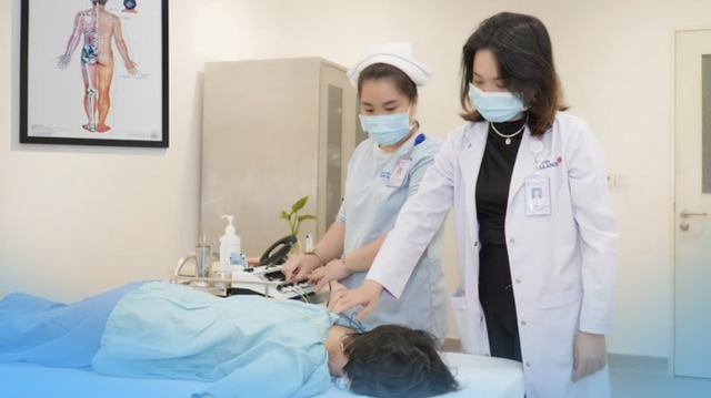 Hà Nội cụ thể hóa Chỉ thị Thủ tướng về phát triển y học cổ truyền hiệu quả - Ảnh 1. Hà Nội cụ thể hóa Chỉ thị Thủ tướng về phát triển y học cổ truyền hiệu quả - Ảnh 1.