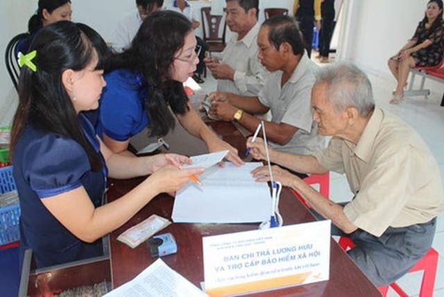 Nhóm đối tượng nào vừa được nhận trợ cấp 500.000 đồng/tháng, vừa được hưởng 100% chi phí khám chữa bệnh bảo hiểm y tế trong năm 2026? - Ảnh 1. Nhóm đối tượng nào vừa được nhận trợ cấp 500.000 đồng/tháng, vừa được hưởng 100% chi phí khám chữa bệnh bảo hiểm y tế trong năm 2026? - Ảnh 1.