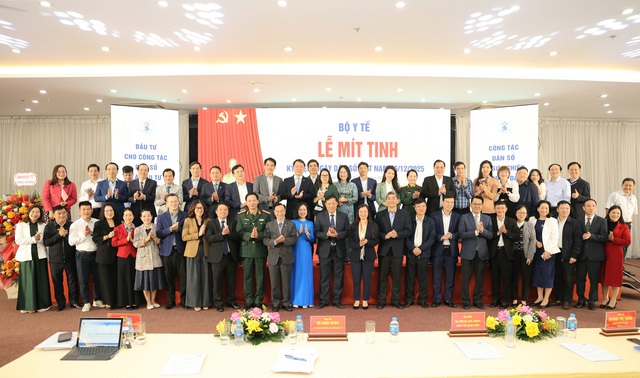 Mức sinh trung b&igrave;nh mỗi phụ nữ l&agrave; 1,93 con, thấp hơn mức sinh thay thế - Ảnh 3.