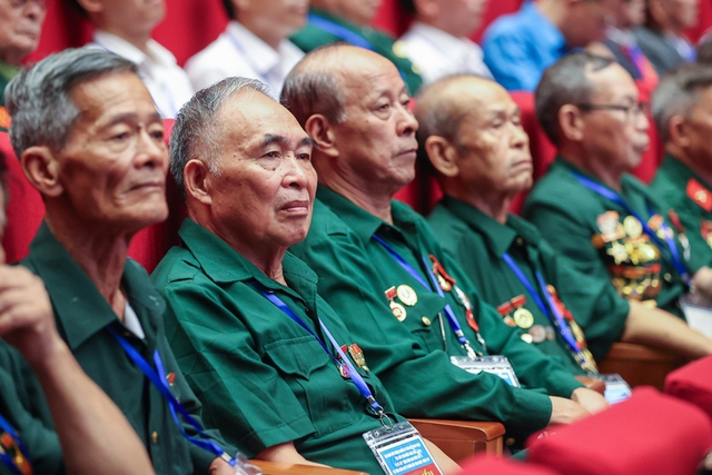 Nhiều người d&acirc;n H&agrave; Nội đ&oacute;n tin vui đặc biệt, hưởng chế độ ưu đ&atilde;i m&agrave; trước giờ chưa từng c&oacute; - Ảnh 1.