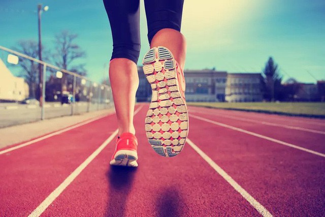 Người đàn ông 59 tuổi tử vong sau khi chạy bộ buổi sáng vì một sai lầm mà nhiều người Việt mắc phải - Ảnh 1. Người đàn ông 59 tuổi tử vong sau khi chạy bộ buổi sáng vì một sai lầm mà nhiều người Việt mắc phải - Ảnh 1.