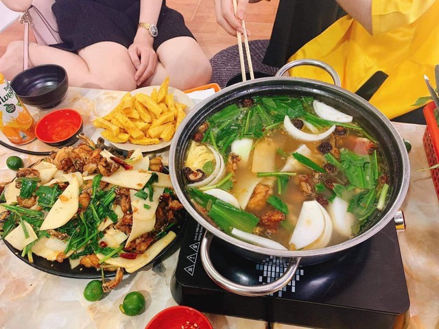 Top 7 Quán lẩu vỉa hè ngon nhất cho mùa đông tại Hà Nội - Ảnh 2.