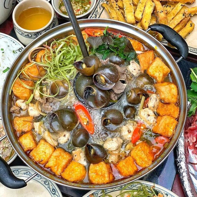 Top 7 Quán lẩu vỉa hè ngon nhất cho mùa đông tại Hà Nội - Ảnh 7.