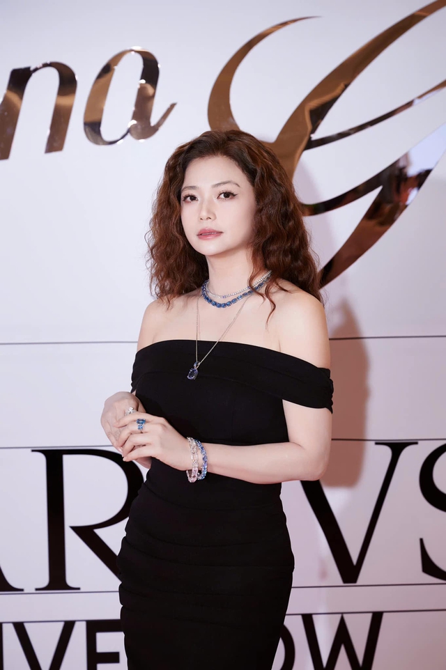 Nữ NSƯT đang gây sốt trong phim phát sóng giờ vàng 'Gia đình trái dấu' tuổi trung niên nhan sắc vẫn rực rỡ - Ảnh 6.