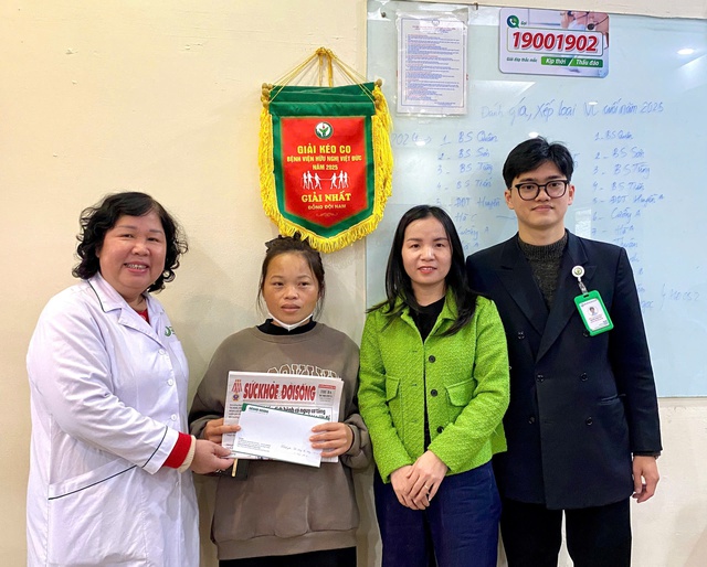 Vòng tay nhân ái: Những tấm lòng hảo tâm cứu giúp hoàn cảnh khó khăn tại bệnh viện Việt Đức - Ảnh 2.