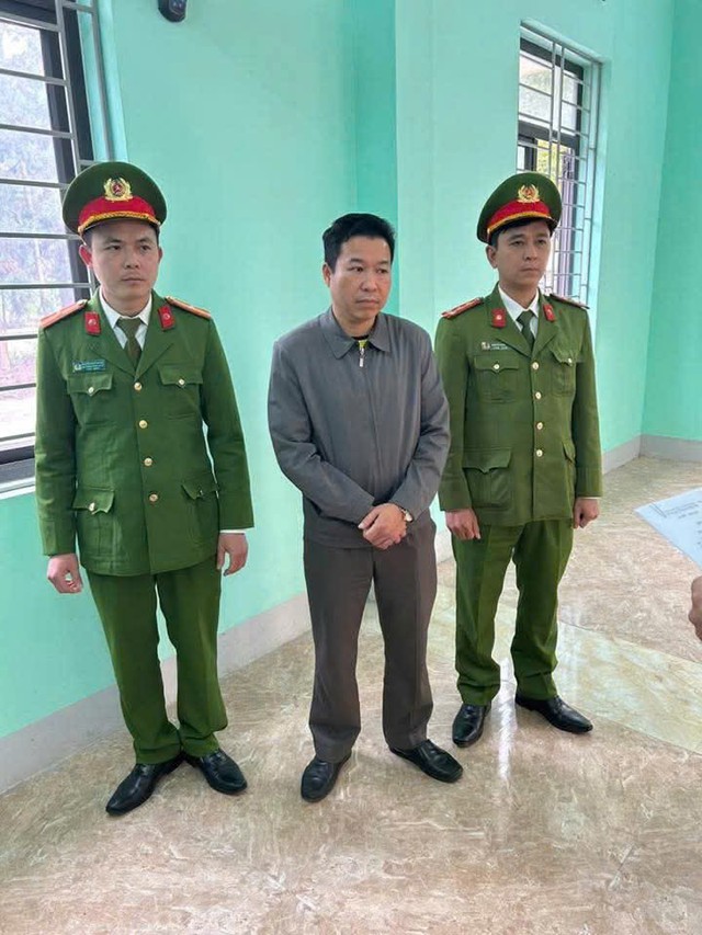 Tuyên Quang: Cán bộ Ban QLDA câu kết doanh nghiệp chiếm đoạt tài sản Nhà nước - Ảnh 1. Tuyên Quang: Cán bộ Ban QLDA câu kết doanh nghiệp chiếm đoạt tài sản Nhà nước - Ảnh 1.