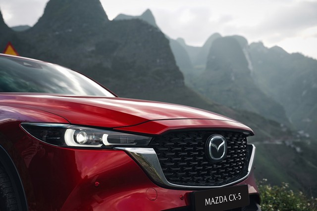 Gi&aacute; lăn b&aacute;nh Mazda CX-5 mới nhất giảm s&acirc;u, rẻ nhất ph&acirc;n kh&uacute;c SUV hạng C, Honda CR-V lo thua doanh số - Ảnh 2.