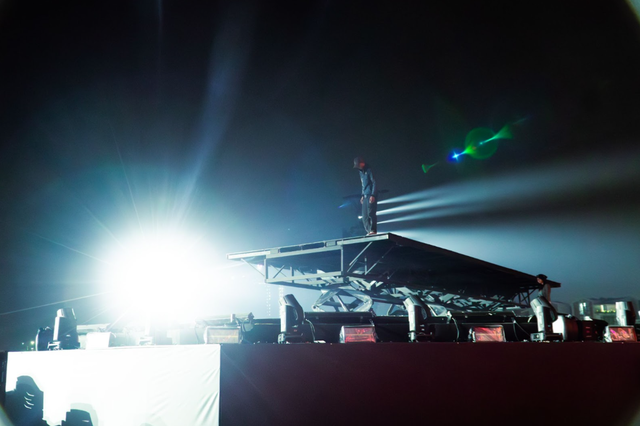 Y Concert: Giải m&atilde; "cơn địa chấn" giải tr&iacute; cuối năm  - Ảnh 8.