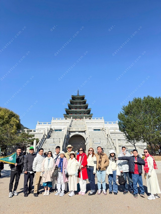 Du lịch Tết Nguy&ecirc;n đ&aacute;n B&iacute;nh Ngọ 2026: Đặt sớm, đ&oacute;n xu&acirc;n an t&acirc;m với Đất Việt Tour - Ảnh 5.