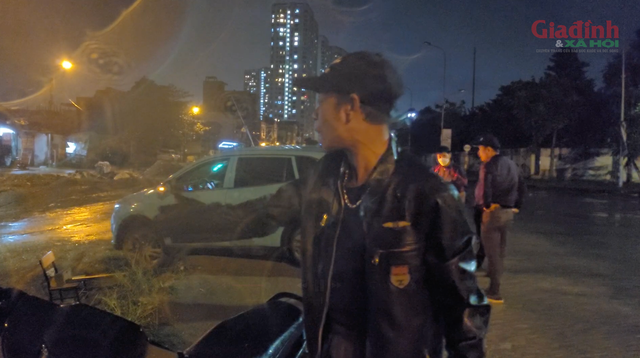 Xe ô tô gặp nạn tại công trình 370 tỷ ở Hà Nội , người dân lo lắng về an toàn - Ảnh 5.