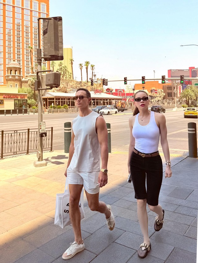 Hồ Ngọc Hà - Kim Lý tình tứ ở New York, đời thực có 8 năm viên mãn bên nhau - Ảnh 6.