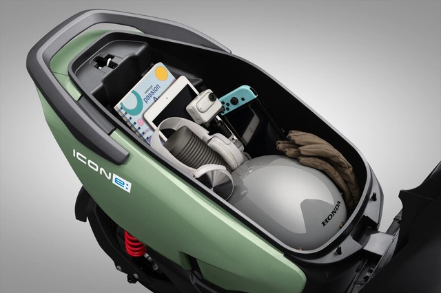 Giá xe máy điện của Honda bán ở Việt Nam giảm sốc chỉ từ 19,9 triệu đồng thiết kế tiện ích, cốp rộng, pin bền, rẻ hơn Vision, chỉ như xe số Wave Alpha - Ảnh 4.