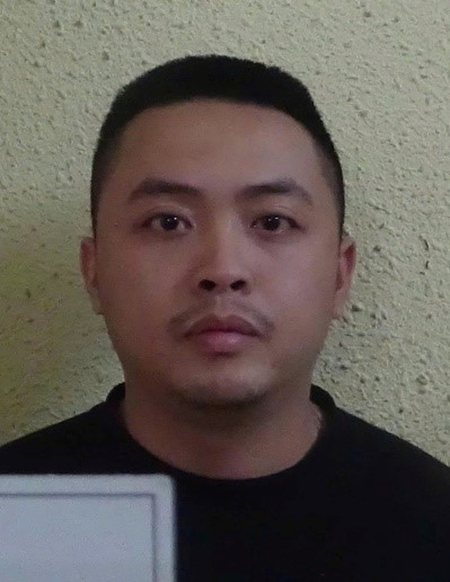 Hà Nội: Tạm giữ hình sự tài xế đánh người sau va chạm giao thông trên đường Phạm Hùng - Ảnh 2. Hà Nội: Tạm giữ hình sự tài xế đánh người sau va chạm giao thông trên đường Phạm Hùng - Ảnh 2.