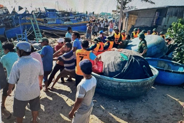 Tin sáng 6/12: Hà Nội dự kiến ngày vận hành 1.837 camera AI; Bảo đảm đầy đủ hàng hóa, bình ổn thị trường phục vụ Tết 2026 cho người dân Thủ đô - Ảnh 4.