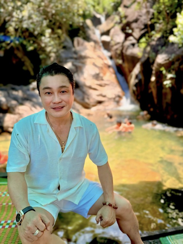 Nam thần màn ảnh thập niên 90 ở tuổi trung niên vẫn độc thân, chờ đợi ngày tìm được cô dâu đúng ý - Ảnh 3.