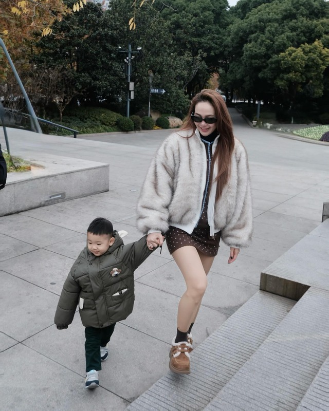 Cận cảnh chồng và con trai ca sĩ Minh Hằng hiện tại - Ảnh 4. Cận cảnh chồng và con trai ca sĩ Minh Hằng hiện tại - Ảnh 4.