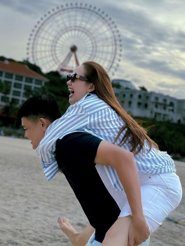 Cận cảnh chồng và con trai ca sĩ Minh Hằng hiện tại - Ảnh 6. Cận cảnh chồng và con trai ca sĩ Minh Hằng hiện tại - Ảnh 6.