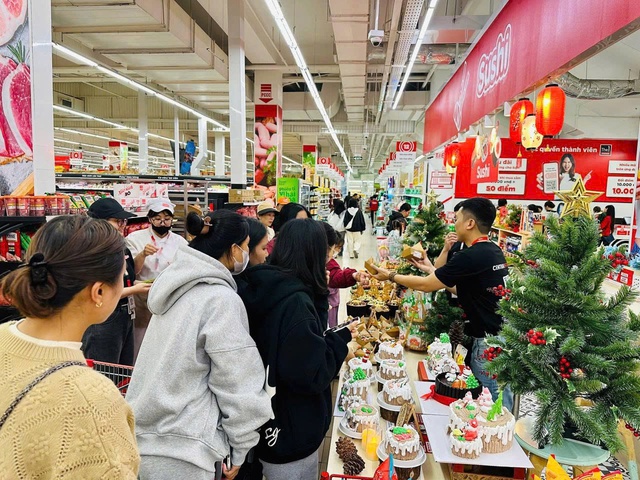 Hà Nội Tăng cường bảo vệ người tiêu dùng với các khuyến mại Giáng sinh - Ảnh 1. Hà Nội Tăng cường bảo vệ người tiêu dùng với các khuyến mại Giáng sinh - Ảnh 1.