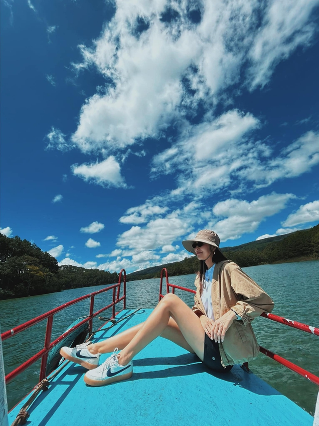 Đám cưới con gái tỉ phú Johnathan Hạnh Nguyễn: Tăng Thanh Hà gây chú ý cùng chiếc túi gần 100 triệu đồng - Ảnh 8. Đám cưới con gái tỉ phú Johnathan Hạnh Nguyễn: Tăng Thanh Hà gây chú ý cùng chiếc túi gần 100 triệu đồng - Ảnh 8.