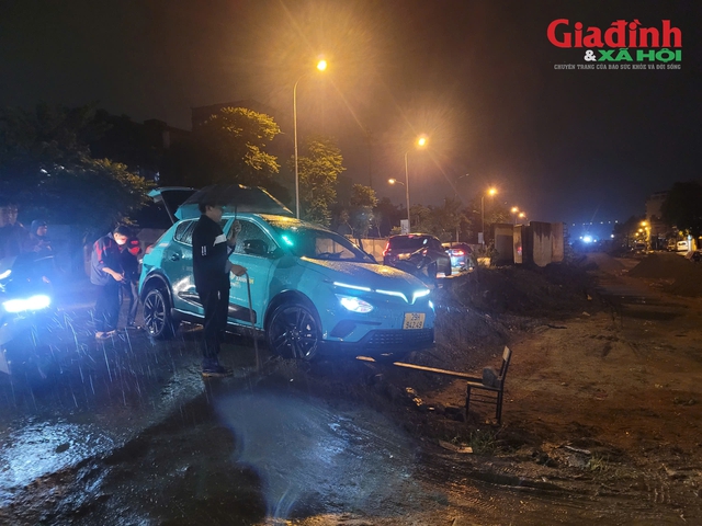 Dự án xây dựng 370 tỷ tại Hà Nội: Nơi xe ô tô gặp nạn do Thiếu an toàn - Ảnh 2. Dự án xây dựng 370 tỷ tại Hà Nội: Nơi xe ô tô gặp nạn do Thiếu an toàn - Ảnh 2.