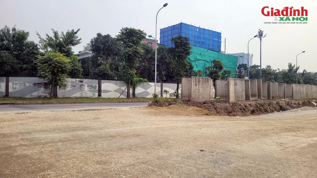 Dự án xây dựng 370 tỷ tại Hà Nội: Nơi xe ô tô gặp nạn do Thiếu an toàn - Ảnh 3. Dự án xây dựng 370 tỷ tại Hà Nội: Nơi xe ô tô gặp nạn do Thiếu an toàn - Ảnh 3.