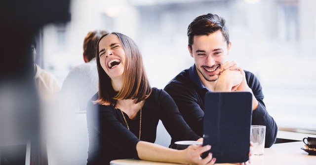 Những cặp đôi hoàng đạo 'dính nhau như sam', càng chơi càng nghiện - Ảnh 2. Những cặp đôi hoàng đạo 'dính nhau như sam', càng chơi càng nghiện - Ảnh 2.