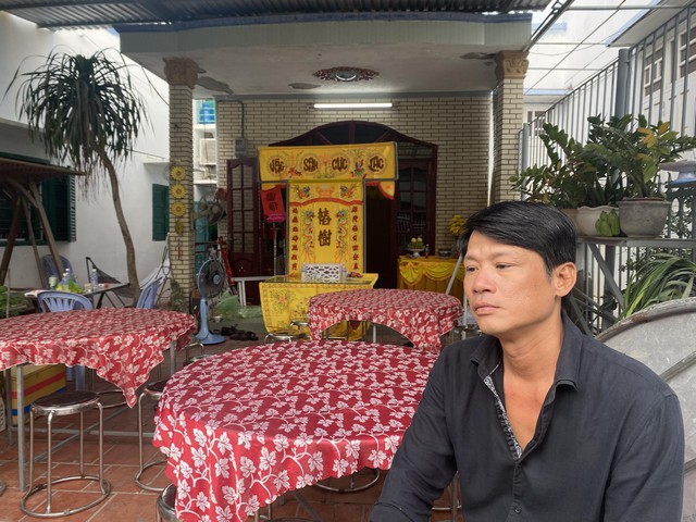 Con gái Thương Tín buồn bã chịu tang cha , kỷ niệm đau thương tại Phan Rang - Ảnh 3. Con gái Thương Tín buồn bã chịu tang cha , kỷ niệm đau thương tại Phan Rang - Ảnh 3.