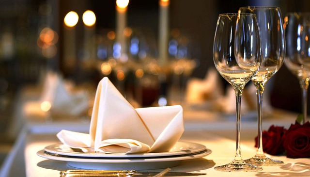 Không thích món sếp mời: Cách người EQ cao 'thoát hiểm' cực tinh tế - Ảnh 1. Không thích món sếp mời: Cách người EQ cao 'thoát hiểm' cực tinh tế - Ảnh 1.