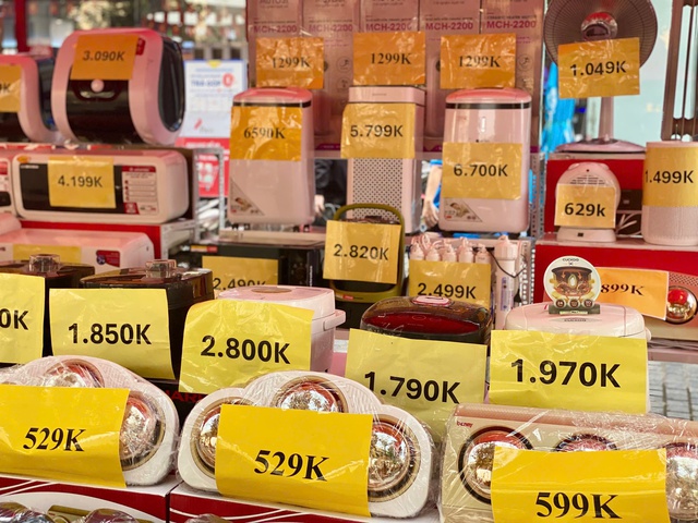 Ô nhiễm không khí lên mức báo động, máy lọc không khí LG, Sharp, Cuckoo, Coway, Daikin…bất ngờ được ‘săn lùng’ - Ảnh 3. Ô nhiễm không khí lên mức báo động, máy lọc không khí LG, Sharp, Cuckoo, Coway, Daikin…bất ngờ được ‘săn lùng’ - Ảnh 3.