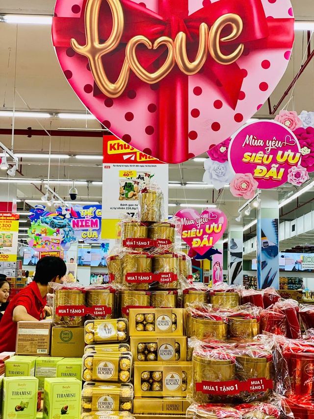 Những mặt hàng quà tặng nào đắt khách trong dịp lễ tình nhân Valentine 2025?- Ảnh 12.