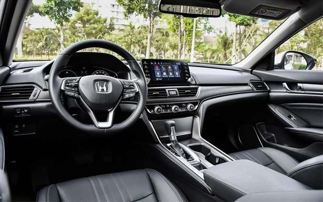 Giá lăn bánh Honda Accord mới nhất siêu rẻ, giảm tới 250 triệu đồng, Toyota Camry, Mazda 6 lo  không so kịp doanh số- Ảnh 5.