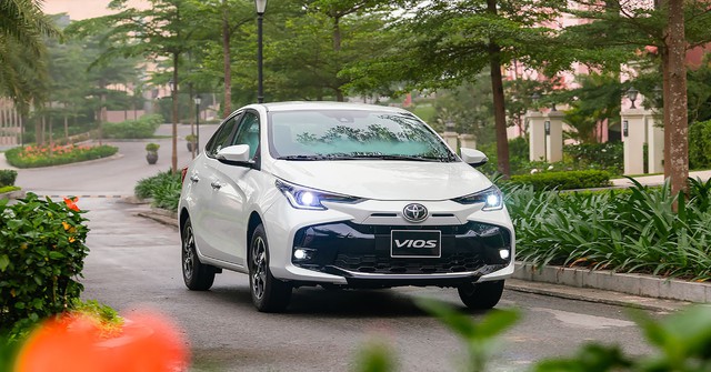 Xe sedan hạng B giảm giá kỷ lục hàng chục triệu đồng: Honda City, Toyota Vios còn bao nhiêu? - Ảnh 2.