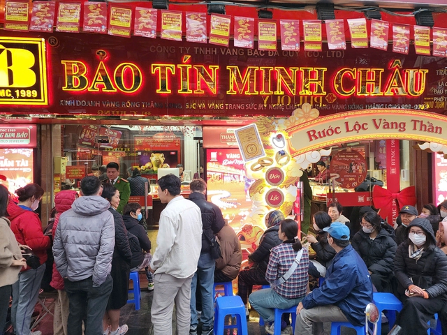 Bảo T&iacute;n Minh Ch&acirc;u tạm dừng giao dịch: Bảo vệ quyền lợi người ti&ecirc;u d&ugrave;ng  Bảo T&iacute;n Minh Ch&acirc;u l&ecirc;n tiếng về việc tạm dừng giao dịch tại một số cửa h&agrave;ng  - Ảnh 2.