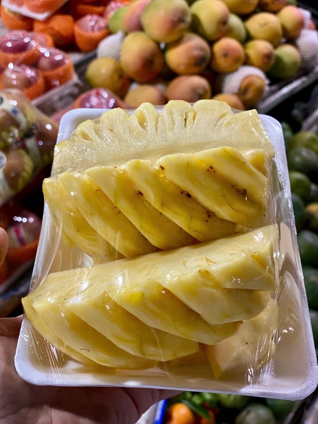 Dứa vào vụ giá vẫn cao vút, tiểu thương 'dè dặt' nhập hàng vì sợ lỗ vốn- Ảnh 9.