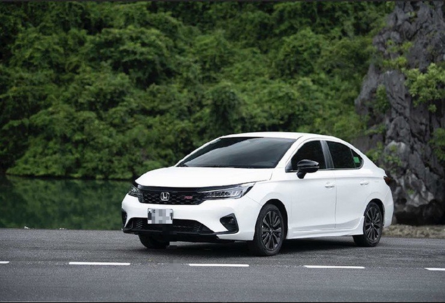 Xe sedan hạng B giá từ 380 triệu đồng: Chọn Honda City, Kia Soluto hay Mitsubishi Attrage?- Ảnh 2. Xe sedan hạng B giá từ 380 triệu đồng: Chọn Honda City, Kia Soluto hay Mitsubishi Attrage?- Ảnh 2.