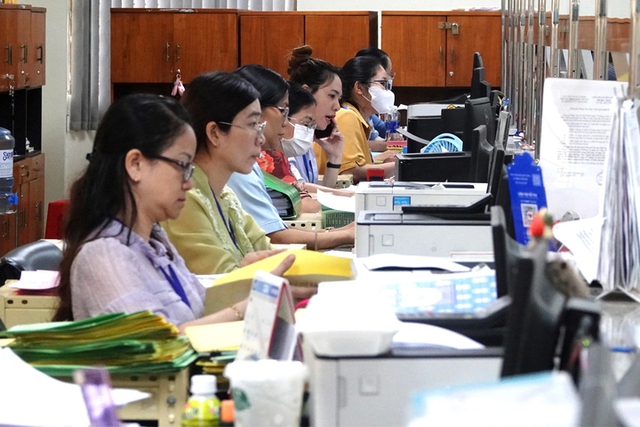 Tin sáng 1/5: Miền Bắc sắp đón nắng nóng sau kỳ nghỉ lễ 30/4-1/5? Tiền lương cho cán bộ, công chức cấp xã sau sắp xếp được chi trả thế nào?- Ảnh 2. Tin sáng 1/5: Miền Bắc sắp đón nắng nóng sau kỳ nghỉ lễ 30/4-1/5? Tiền lương cho cán bộ, công chức cấp xã sau sắp xếp được chi trả thế nào?- Ảnh 2.