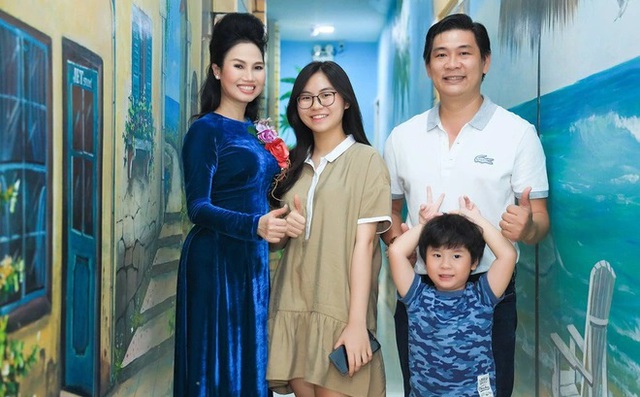 Nữ ca sĩ 'Mưa bụi' từng vướng tin đồn qua đời, tuổi U60 có cuộc sống hôn nhân kín tiếng bên chồng doanh nhân- Ảnh 11. Nữ ca sĩ 'Mưa bụi' từng vướng tin đồn qua đời, tuổi U60 có cuộc sống hôn nhân kín tiếng bên chồng doanh nhân- Ảnh 11.