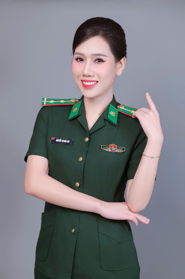 Bà mẹ một con gây chú ý ở 'Điểm hẹn tài năng', ngoài đời là Trung uý quân đội, sở hữu nhiều thành tích 'không phải dạng vừa' - Ảnh 4. Bà mẹ một con gây chú ý ở 'Điểm hẹn tài năng', ngoài đời là Trung uý quân đội, sở hữu nhiều thành tích 'không phải dạng vừa' - Ảnh 4.