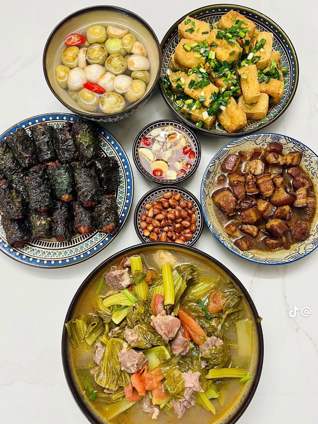 Mâm cơm gia đình cho mùa hè vừa dễ nấu lại tiết kiệm thời gian - Ảnh 5. Ăn gì hôm nay cho gia đình 4 người
