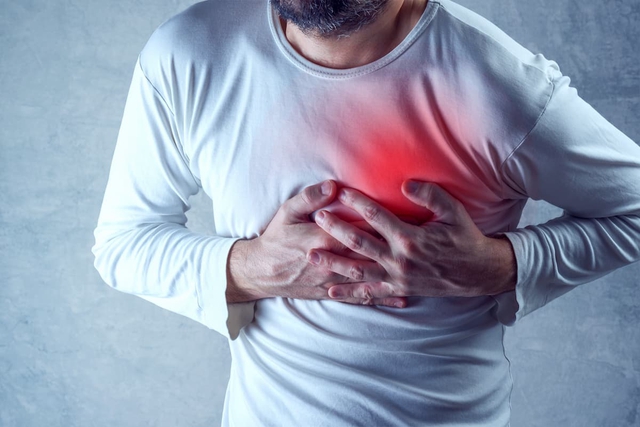 Người đàn ông 33 tuổi thoát chết vì nhồi máu cơ tim thừa nhận chủ quan, bỏ qua dấu hiệu nhiều người Việt mắc phải - Ảnh 3. Người đàn ông 33 tuổi thoát chết vì nhồi máu cơ tim thừa nhận chủ quan, bỏ qua dấu hiệu nhiều người Việt mắc phải - Ảnh 3.