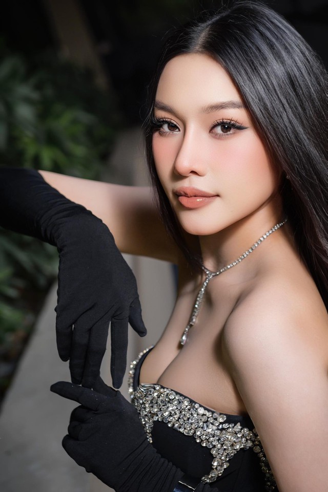 Bất ngờ với thân thế của thí sinh Phú Yên, sở hữu hình thể như hoa hậu nhưng muốn chinh phục 'Điểm hẹn tài năng' để thành ca sĩ - Ảnh 6. Bất ngờ với thân thế của thí sinh Phú Yên, sở hữu hình thể như hoa hậu nhưng muốn chinh phục 'Điểm hẹn tài năng' để thành ca sĩ - Ảnh 6.