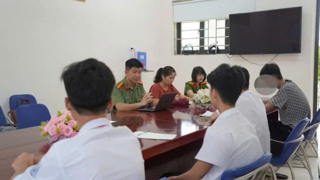 Tin sáng 18/5: Những khu vực mưa lớn xối xả ở miền Bắc hôm nay; Nam sinh bị đánh hội đồng gãy xương sườn ngay tại trường - Ảnh 4. Tin sáng 18/5: Những khu vực mưa lớn xối xả ở miền Bắc hôm nay; Nam sinh bị đánh hội đồng gãy xương sườn ngay tại trường - Ảnh 4.