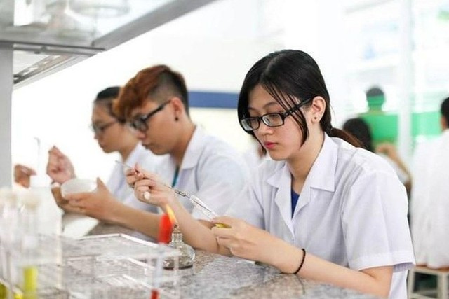 Tuyển sinh đại học 2025: Chọn ngành học này thí sinh được miễn 100% học phí - Ảnh 2. Tuyển sinh đại học 2025: Chọn ngành học này thí sinh được miễn 100% học phí - Ảnh 2.