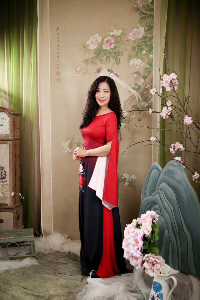 Nữ NSND quê Hải Phòng nổi tiếng thập niên 90 với ca khúc 'Tình ca Tây Bắc' giờ ra sao ở tuổi U70?- Ảnh 9. Nữ NSND quê Hải Phòng nổi tiếng thập niên 90 với ca khúc 'Tình ca Tây Bắc' giờ ra sao ở tuổi U70?- Ảnh 9.