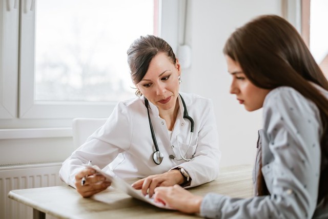 Vì sao thay đổi nội tiết tố dễ gây viêm âm đạo? - Ảnh 2. Vì sao thay đổi nội tiết tố dễ gây viêm âm đạo? - Ảnh 2.